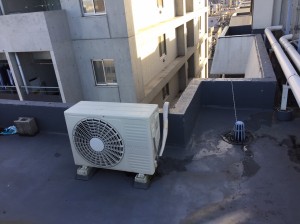 室外機　取り外し前